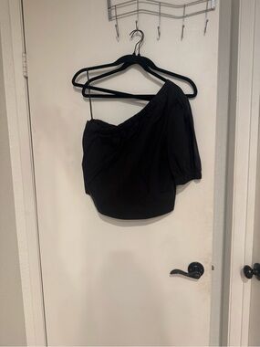 NWT rails One-Shoulder Puff Sleeve Crop Top